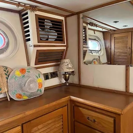 Admiral 18s Sea Panther Yacht,malta Botel